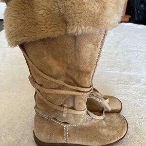 Nomi Lace-up Boots with a faux fur trim Women's size 8M